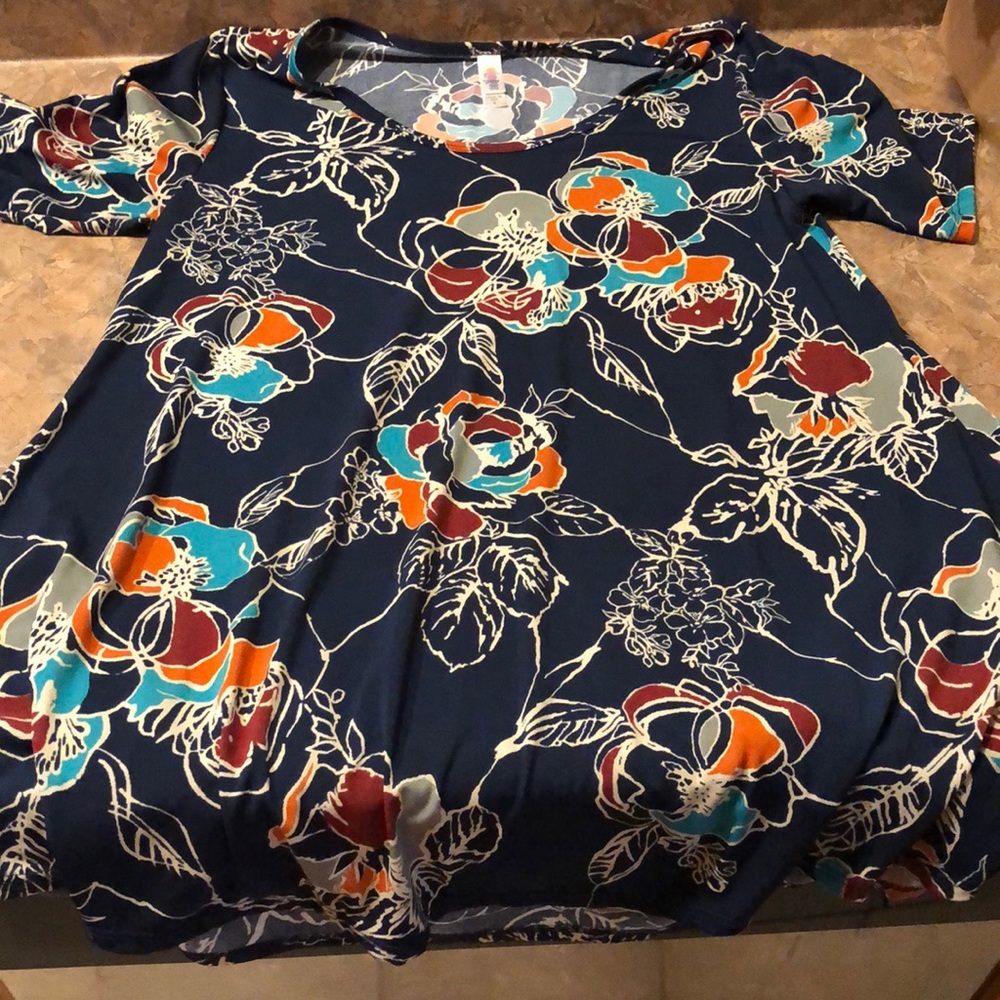 LulaRoe Top